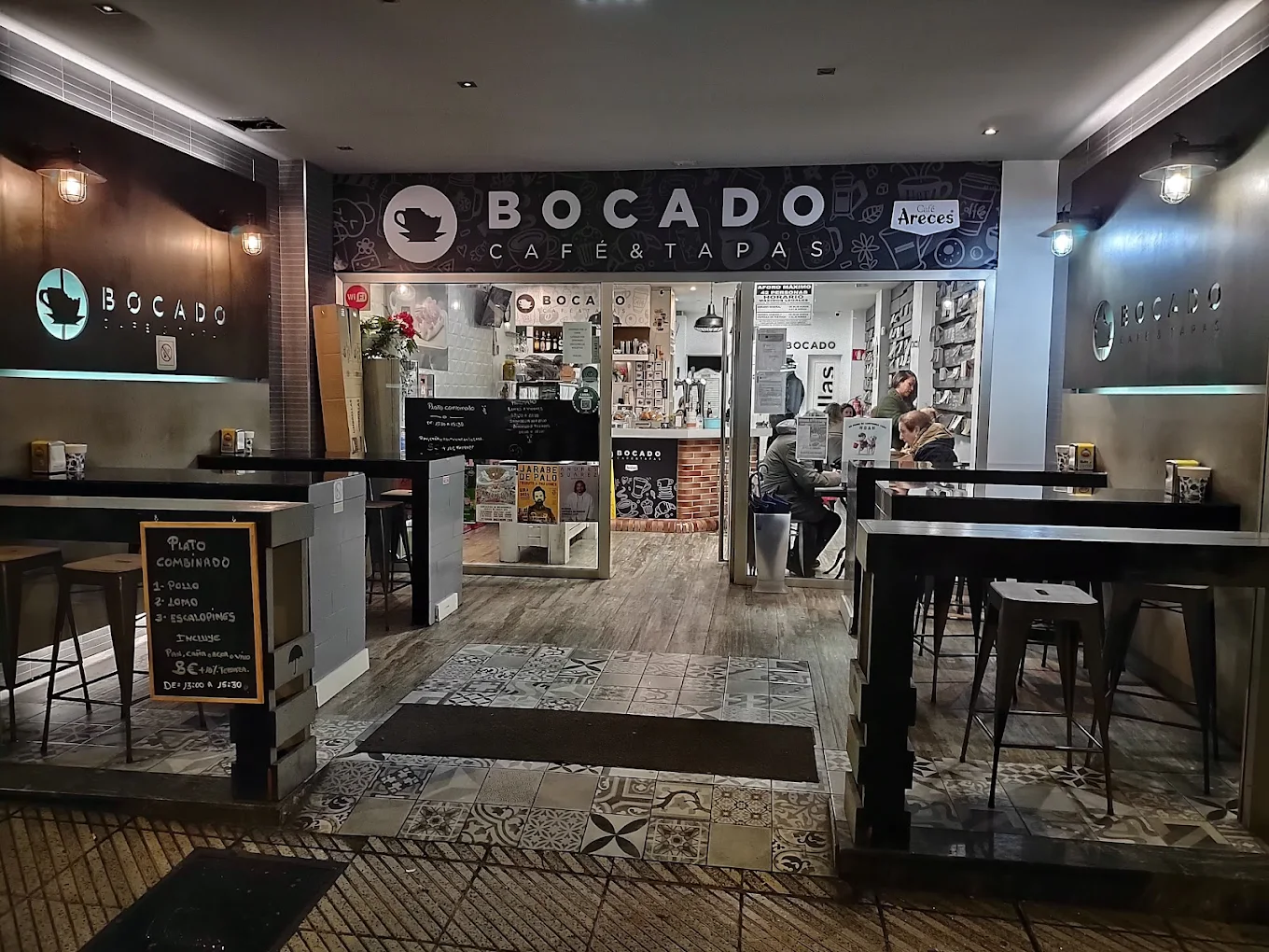Bocado Café & Tapas
